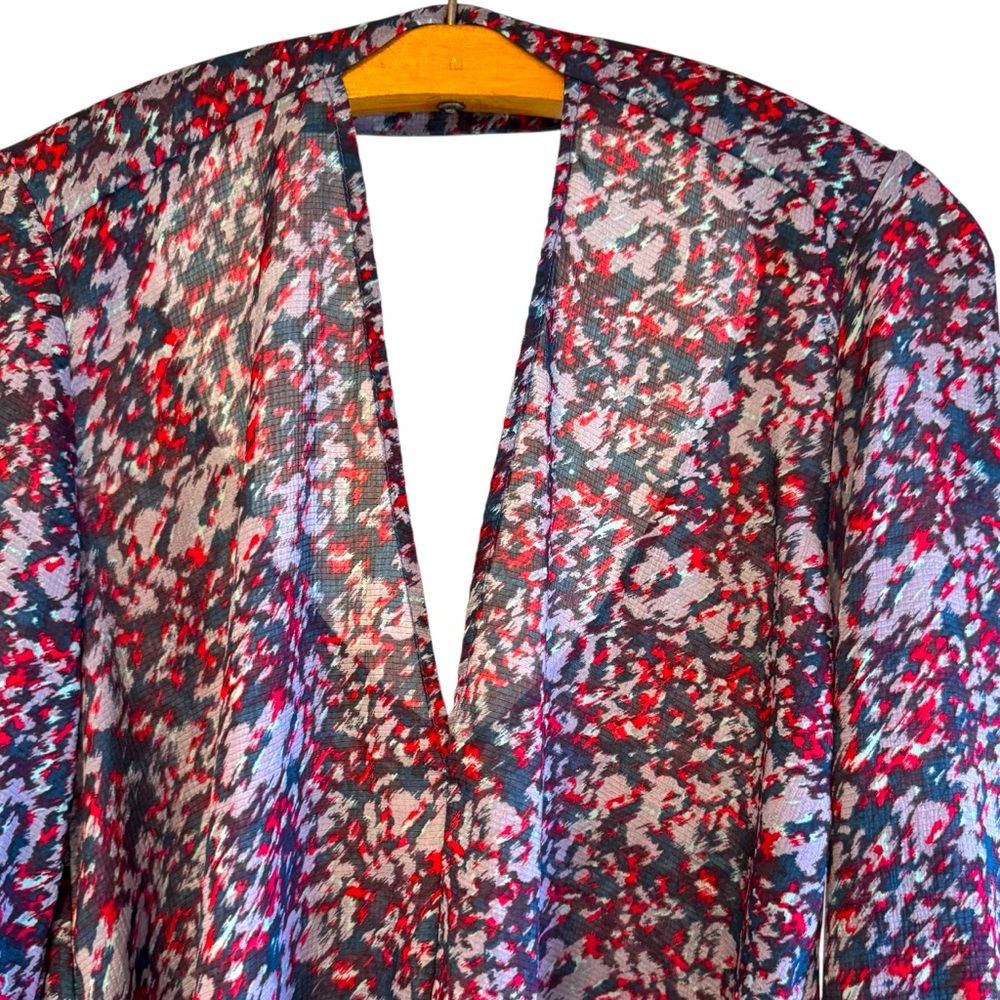 BCBGeneration Flowy High-Low Blouse Small – Multicolor Print with Keyhole Back - Picture 4 of 7